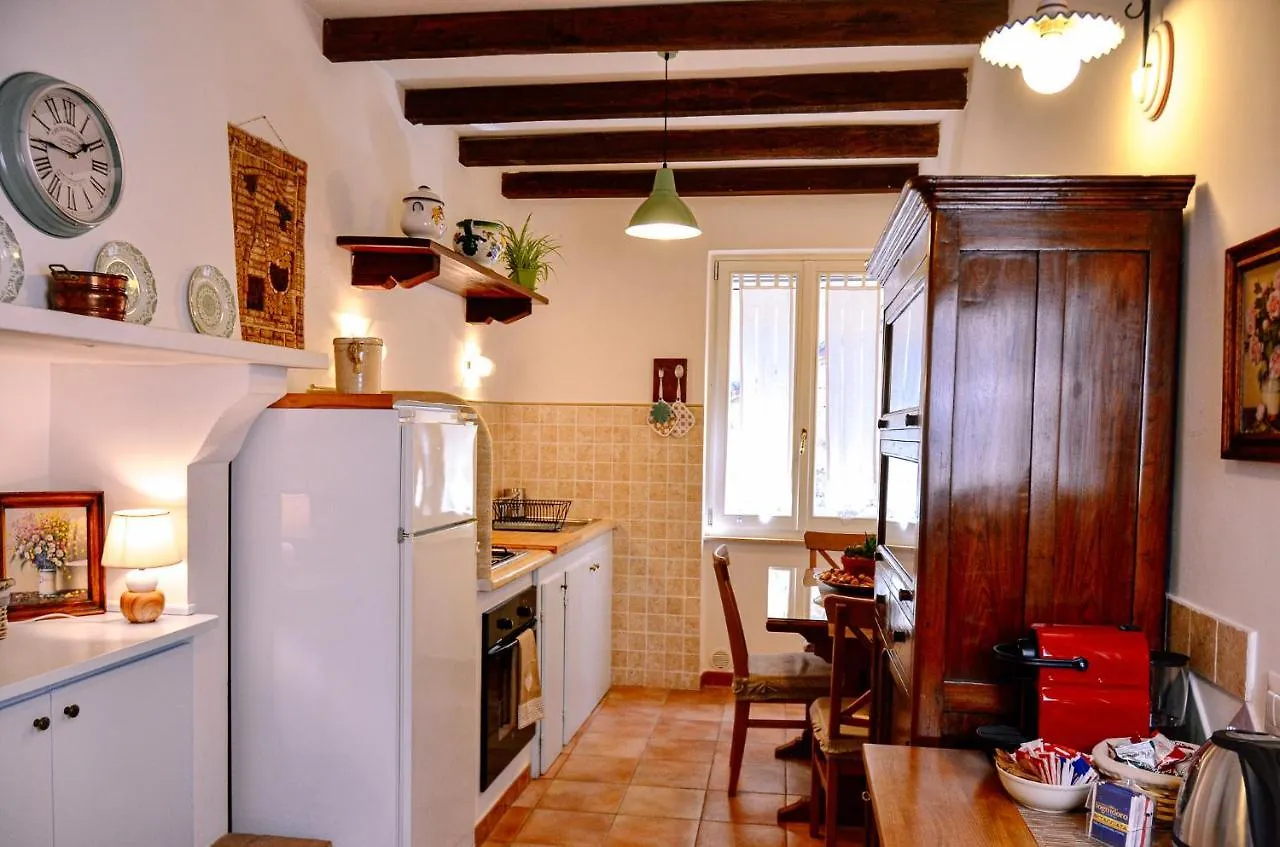 Casetta Sulla Vallata Pitigliano 0*,